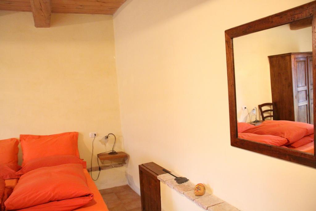 Girfalco Country House Bed & Breakfast Урбино Екстериор снимка