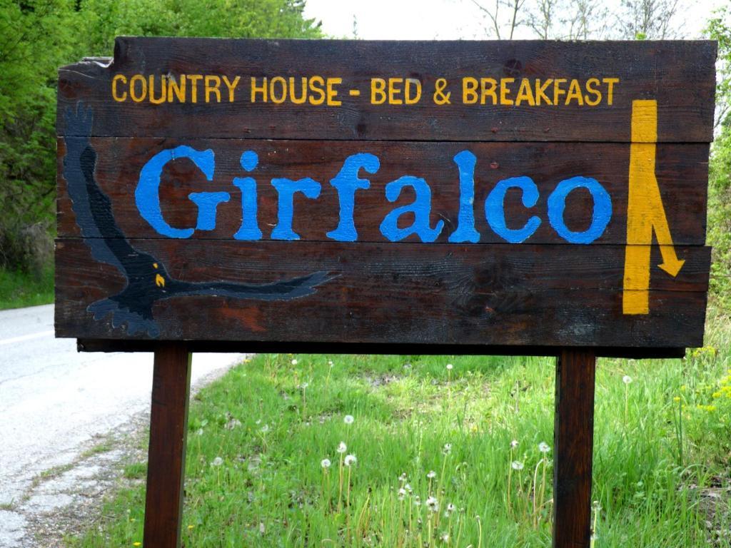Girfalco Country House Bed & Breakfast Урбино Стая снимка