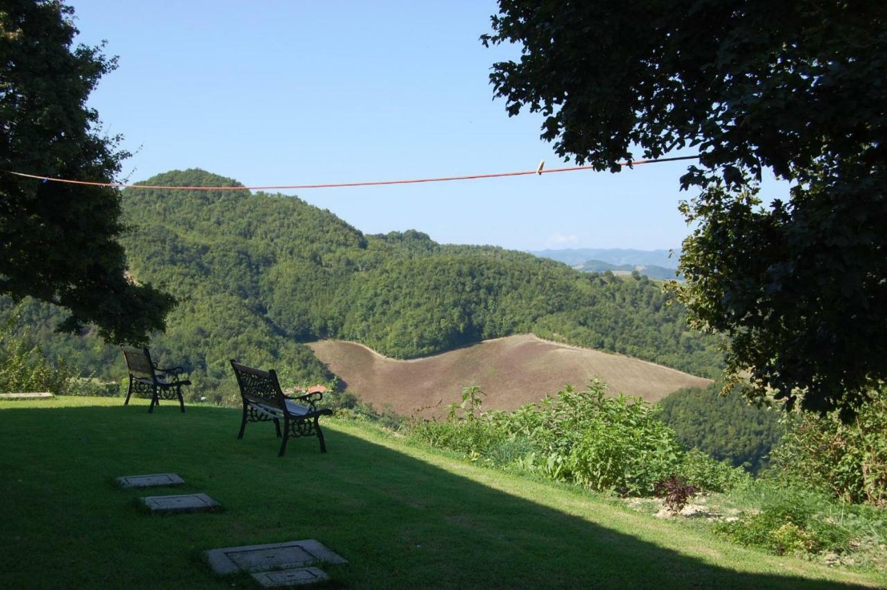Girfalco Country House Bed & Breakfast Урбино Екстериор снимка