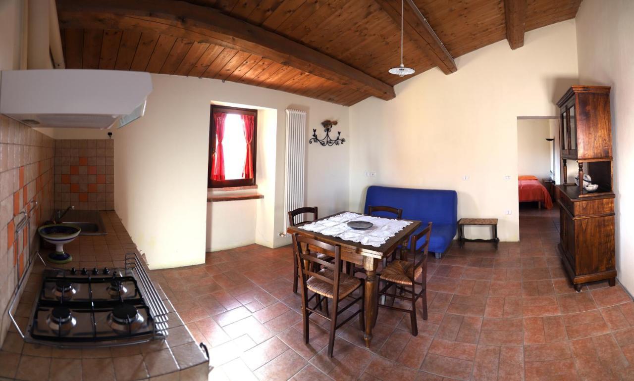 Girfalco Country House Bed & Breakfast Урбино Екстериор снимка